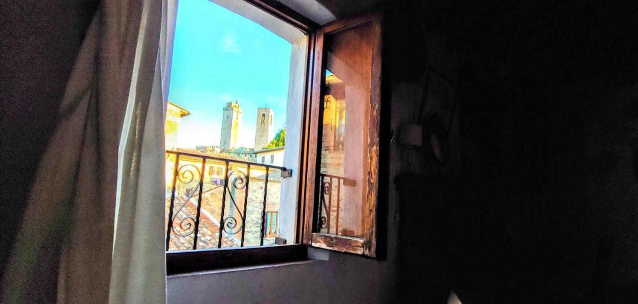 B&B Le Undici Lune San Gimignano Bagian luar foto